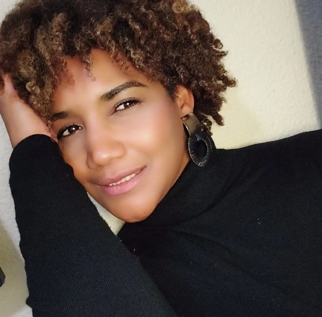 Screenshot_20230225_214101_Perfect365 (1)